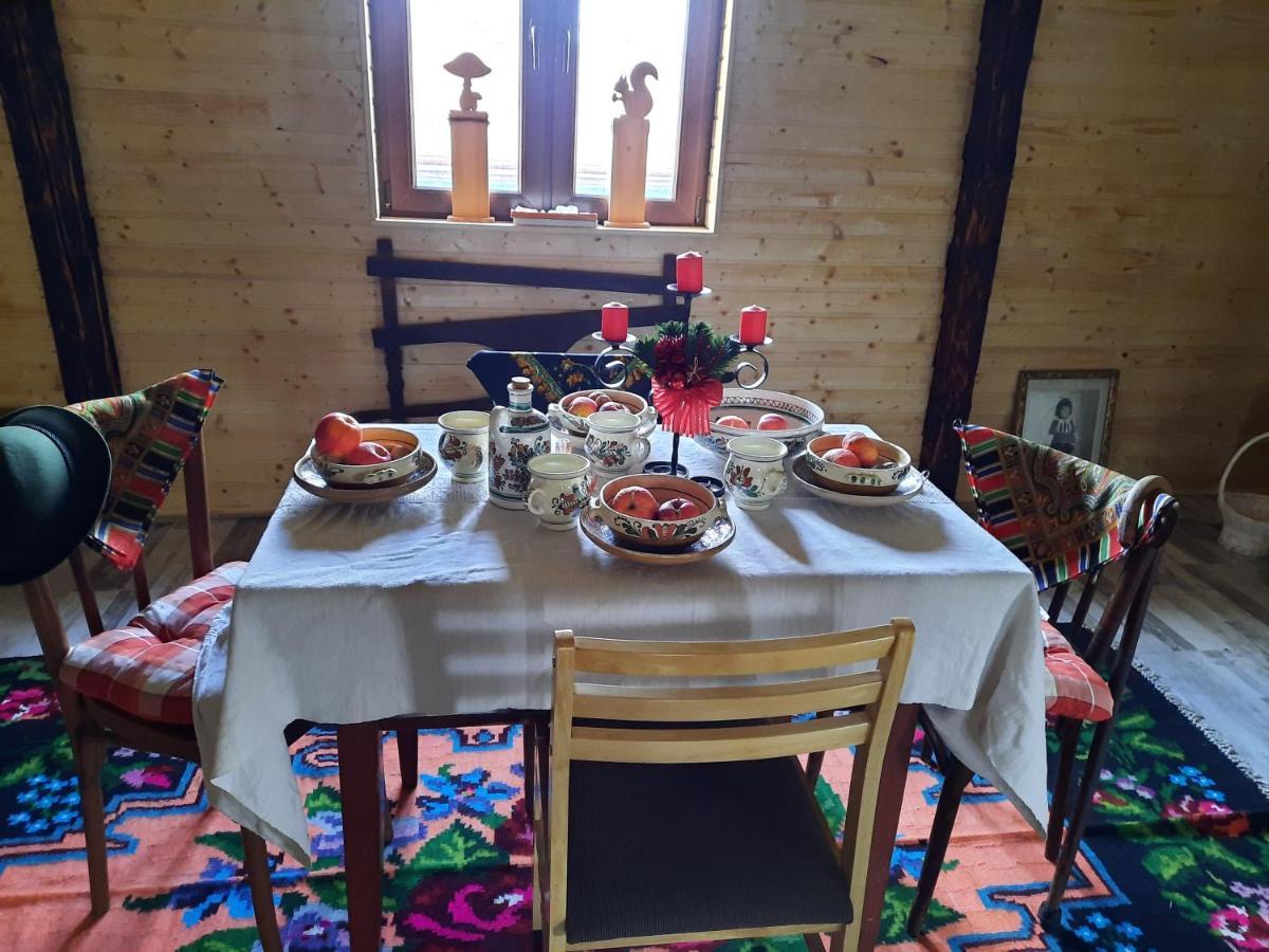 Casa Bunicilor Βίλα Ciprian Porumbescu Εξωτερικό φωτογραφία