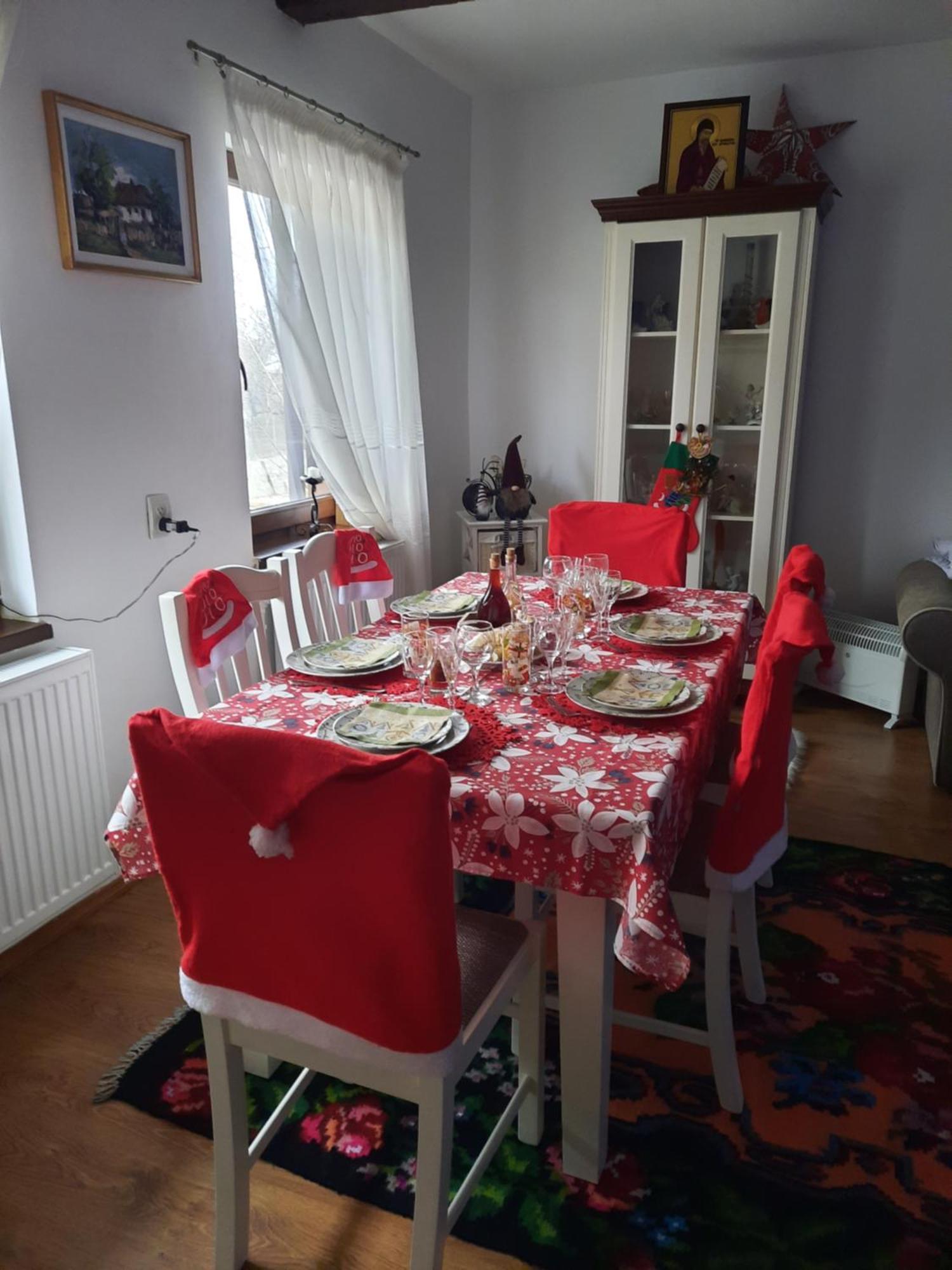 Casa Bunicilor Βίλα Ciprian Porumbescu Εξωτερικό φωτογραφία